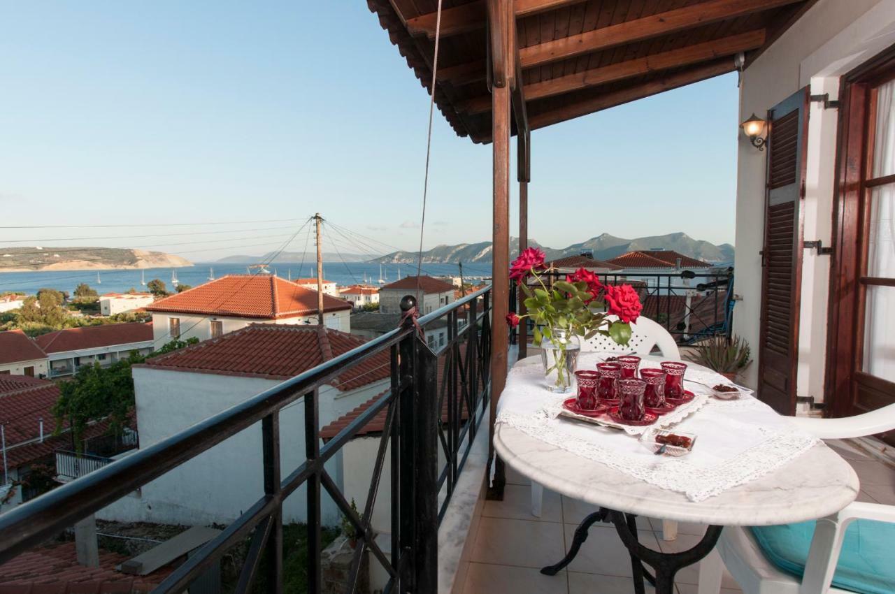 Apartament The House Of "Angelina", Magnificent View Of The Sea Methoni  Zewnętrze zdjęcie
